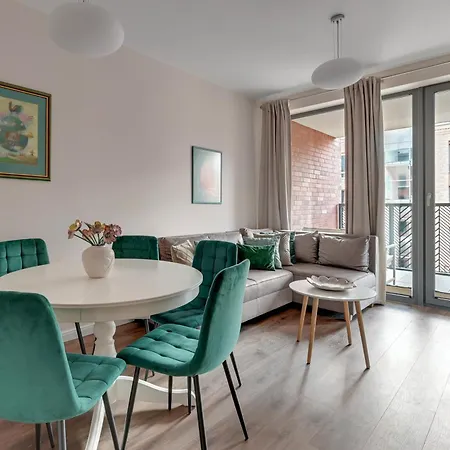 Scala 60f Center Premium With Parking By Lion Apartment *